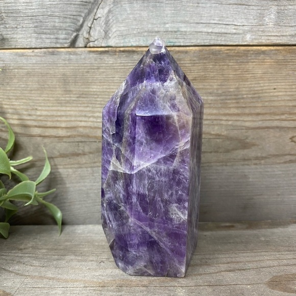 LARGE Dream Amethyst Tower - Picture 2 of 4